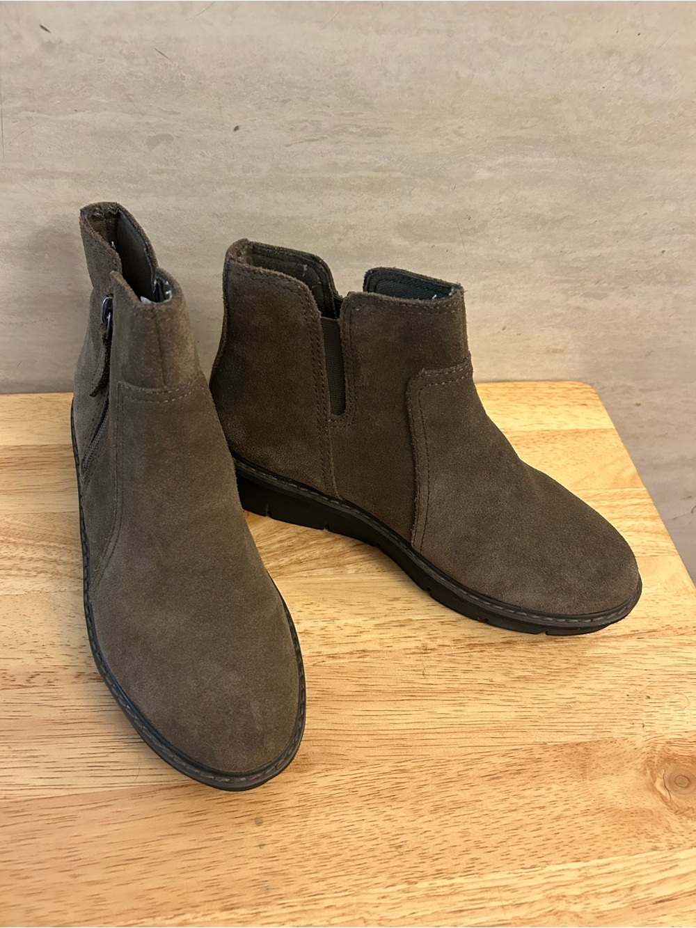 Clarks Suede Ankle Booties Side Zipper Closure